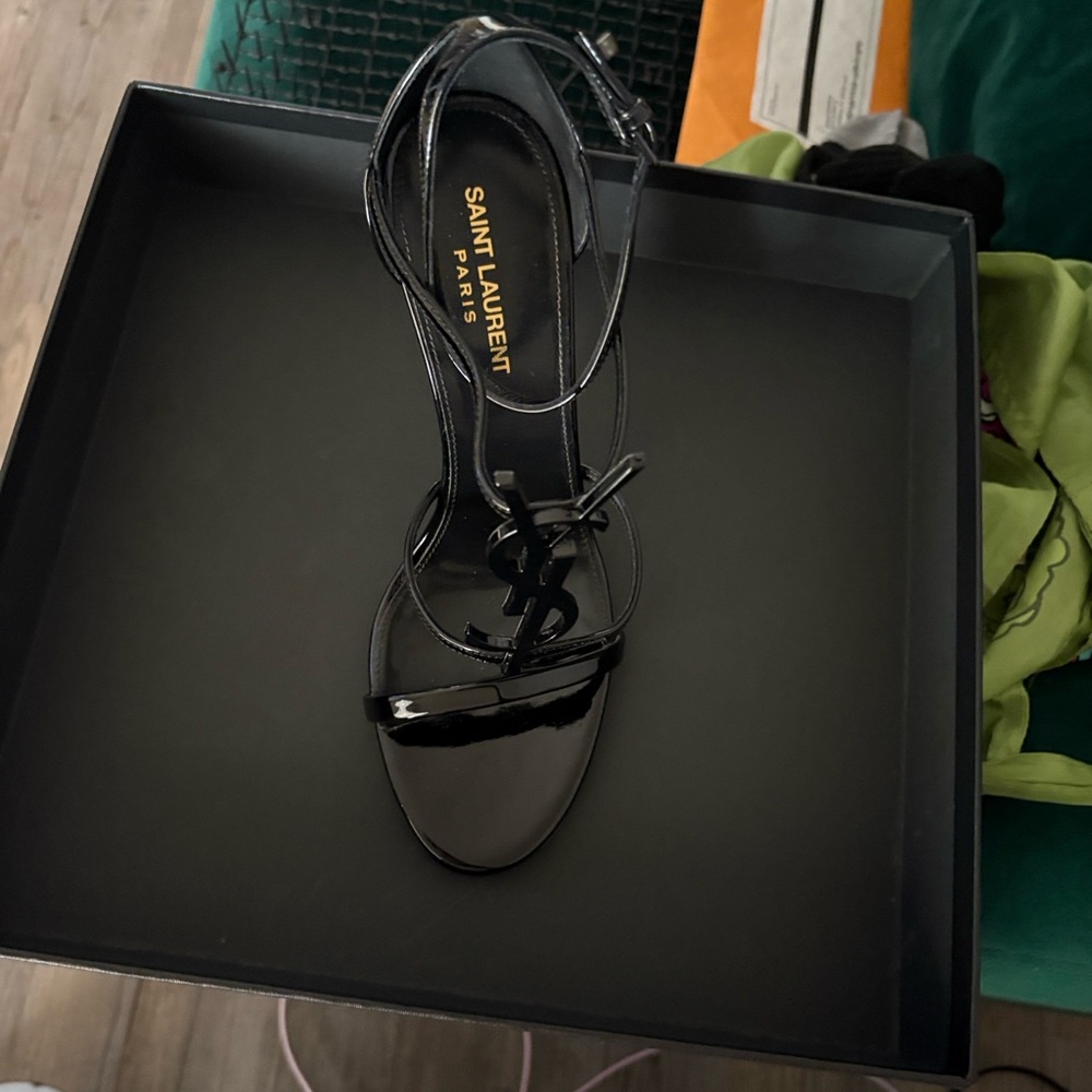 Saint Laurent Black Heels - Picture 4 of 8